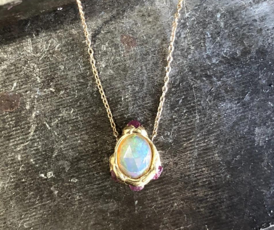 Looking Glass Solo Pendant Necklace